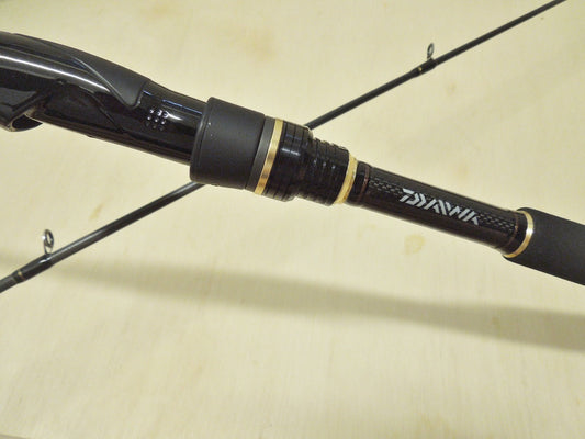 ラテオは操作性の良い高コスパロッド！注目のモバイルタイプも登場！